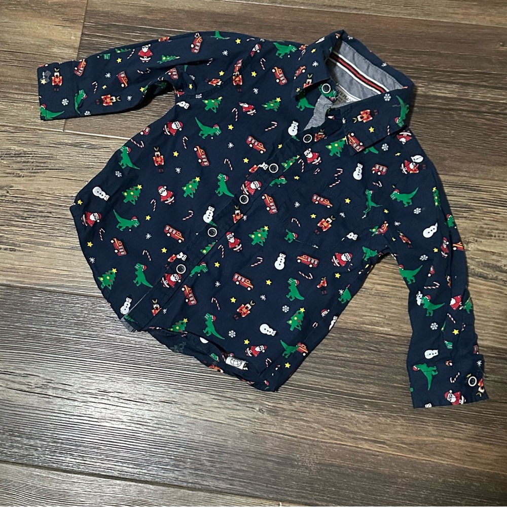 Free Planet navy blue Christmas button up dress shirt toddler boy 2T toys Santa